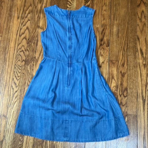 Gap Tencel Chambray V Neck Dress with Pockets - Picture 4 of 6